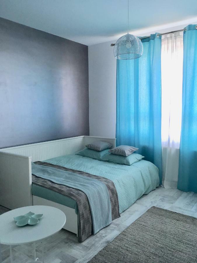 Kiki'S Studio Apartment Sibiu Bagian luar foto